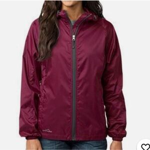 Eddie Bauer woman’s berry Burgundy packable Windbreaker Jacket Small